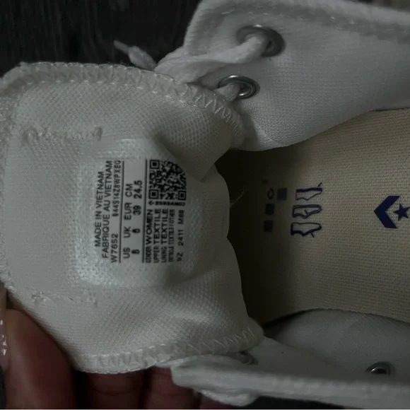 Classic Chuck Converse Women’s Size 8 w/Comfort Inserts Like New - Picture 6 of 6